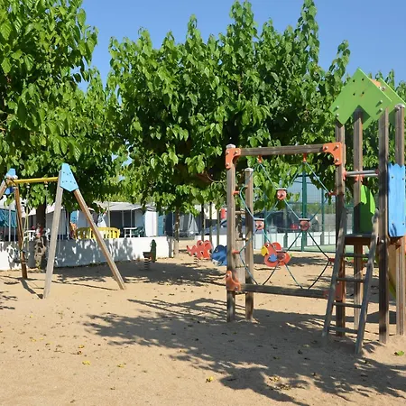Spacious Mobile With Garden Malgrat de Mar
